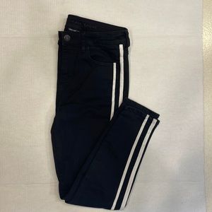 American Eagle black hi-rise jagging next level stretch size 8 short short